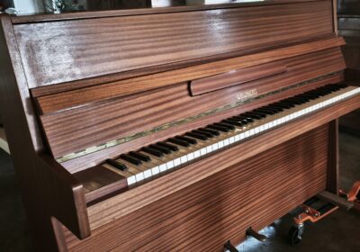 piano-entier-face